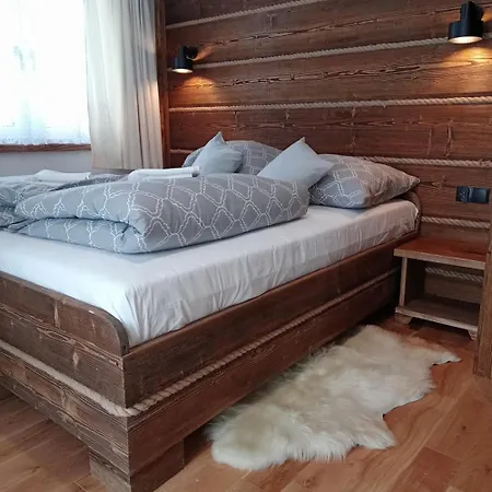U Janusza Apartman *